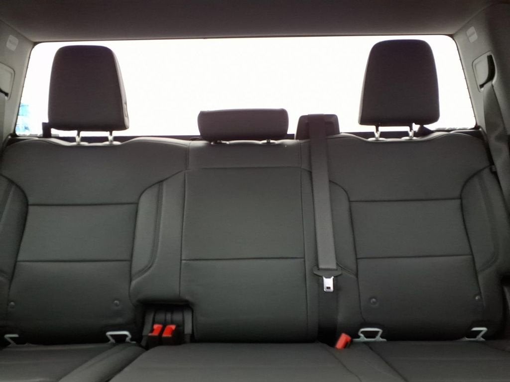 2025 Chevrolet Silverado 3500 HD WT DRW