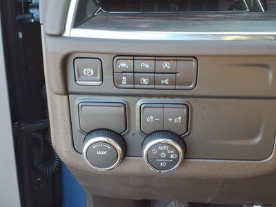 2025 Chevrolet Suburban LT