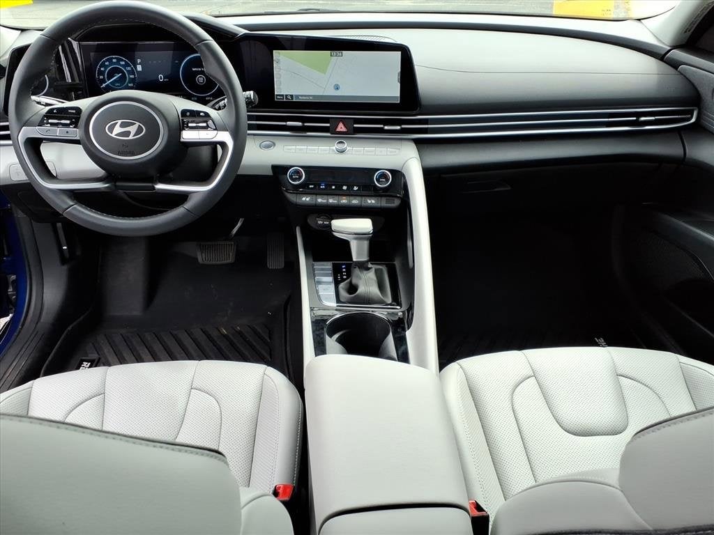 2025 Hyundai Elantra Hybrid Limited