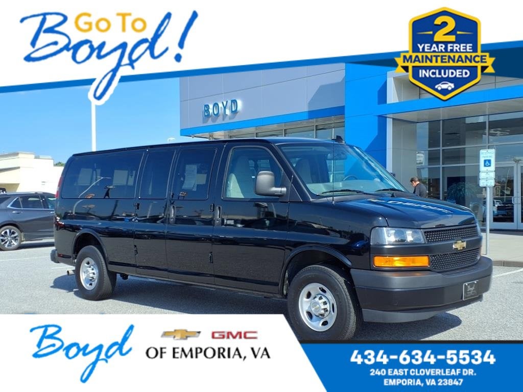 2025 Chevrolet Express Passenger 3500 1LS