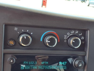 2025 Chevrolet Express Passenger 3500 1LS