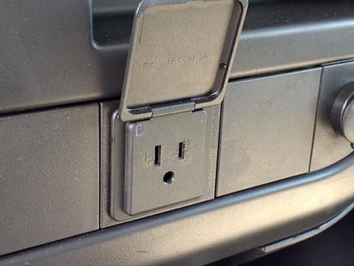 2025 Chevrolet Express Passenger 3500 1LS