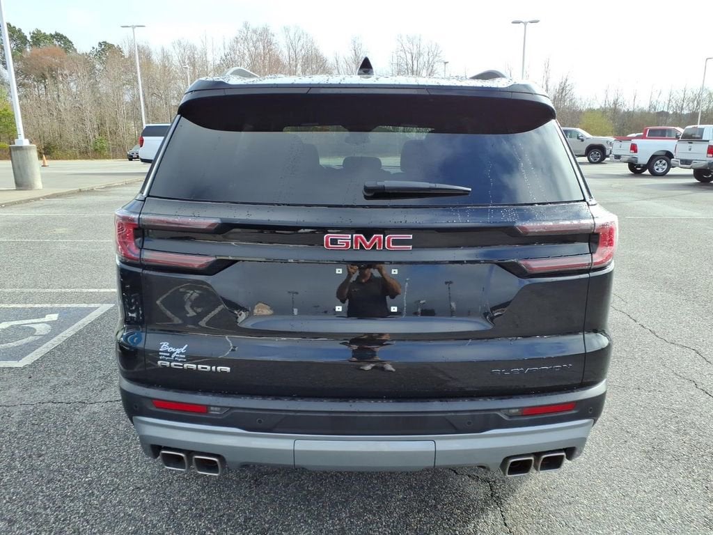 2025 GMC Acadia Elevation