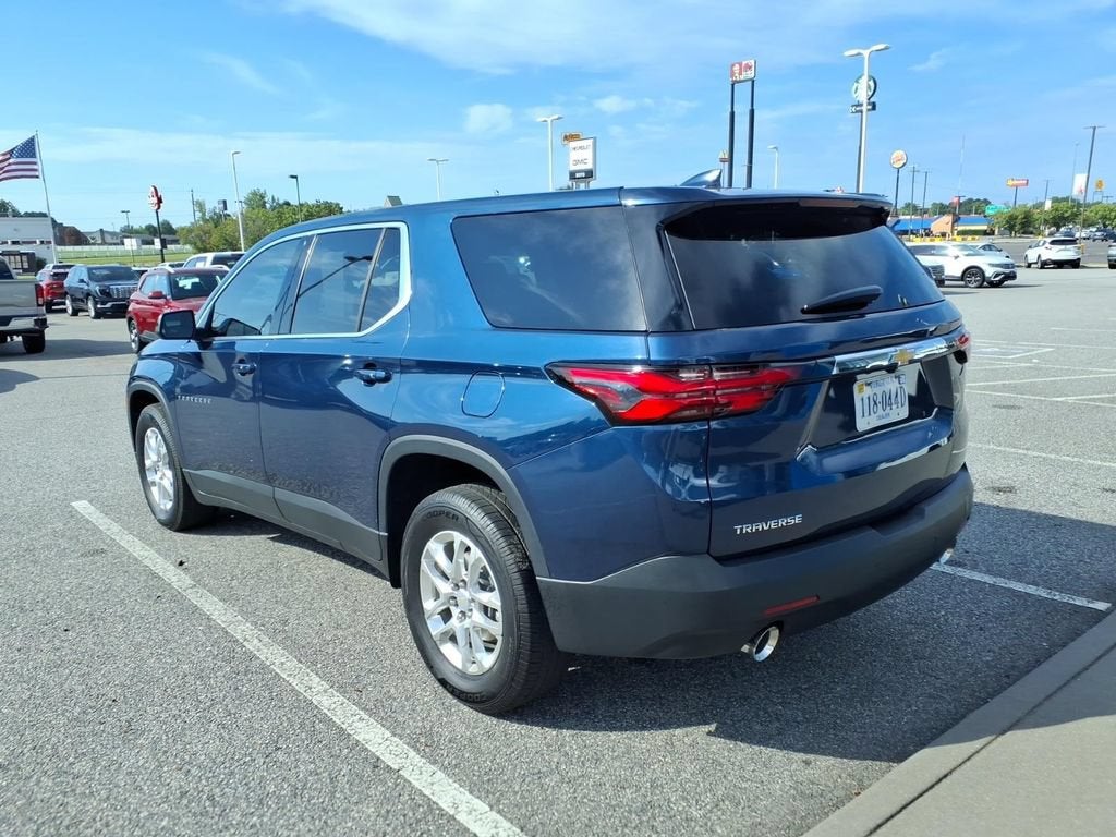 2023 Chevrolet Traverse LS