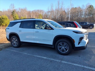 2025 Chevrolet Traverse LT
