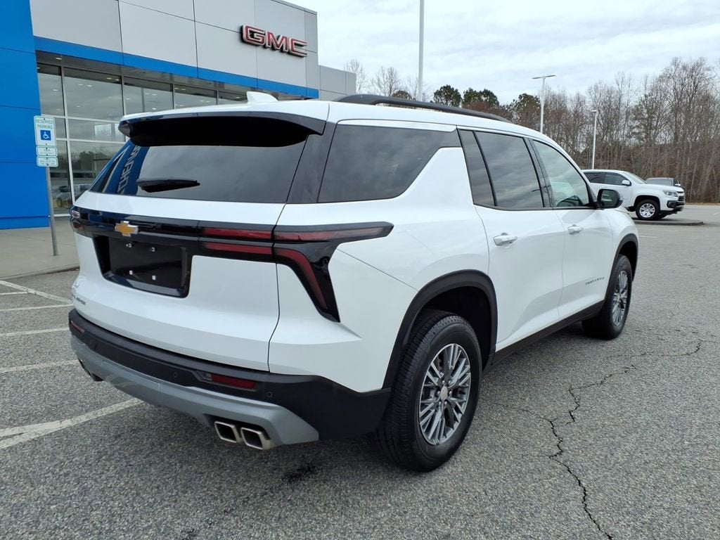 2025 Chevrolet Traverse LT