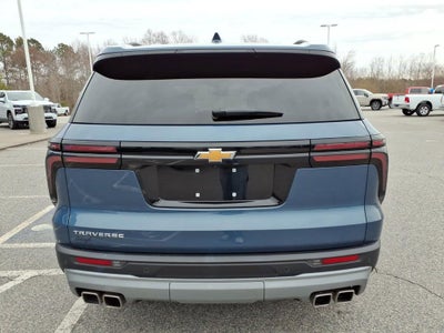 2025 Chevrolet Traverse LT