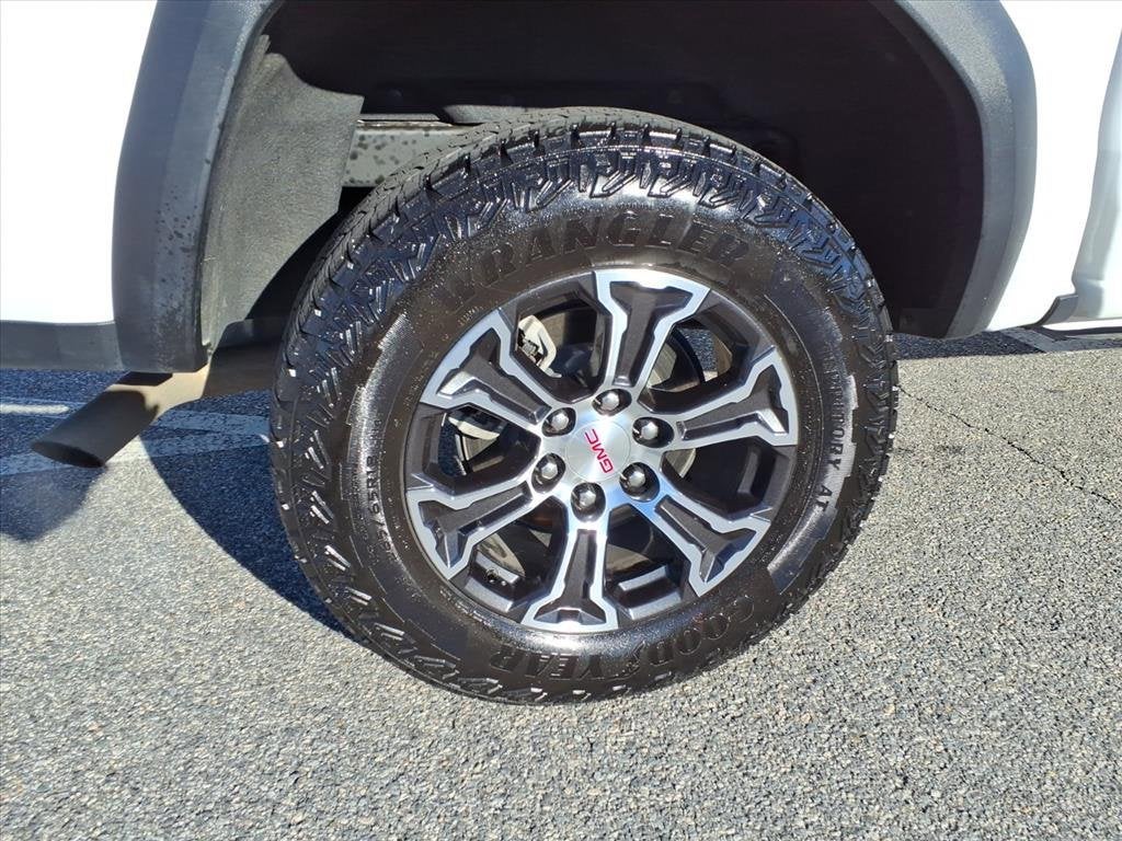 2024 GMC Canyon AT4