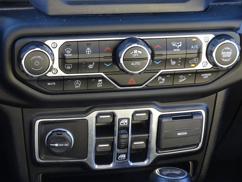 2020 Jeep Wrangler Unlimited Black and Tan