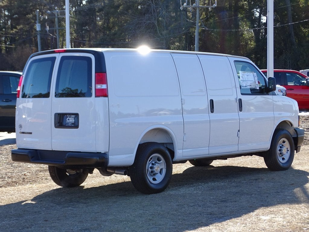 2025 Chevrolet Express Cargo 2500 WT