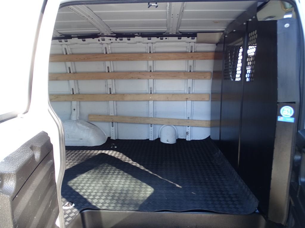 2024 Chevrolet Express Cargo 2500 WT