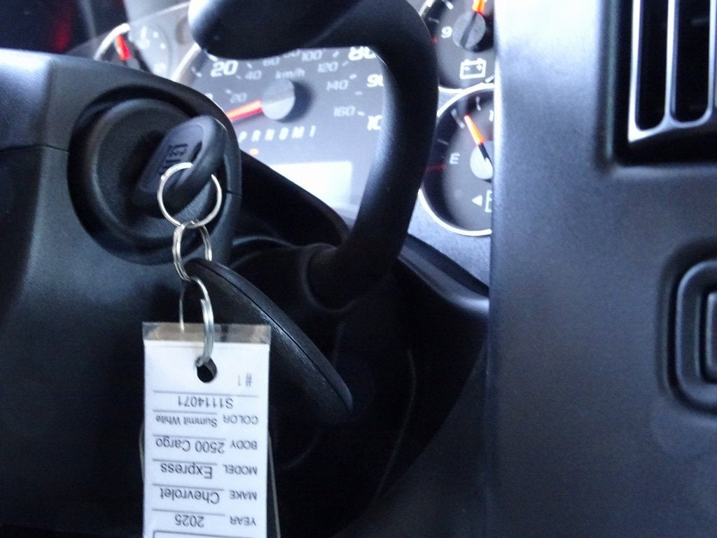 2025 Chevrolet Express Cargo 2500 WT