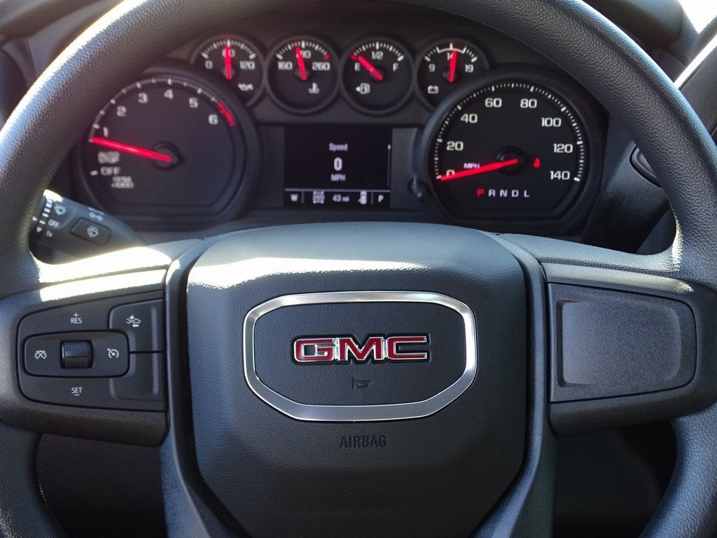 2025 GMC Sierra 1500 Pro