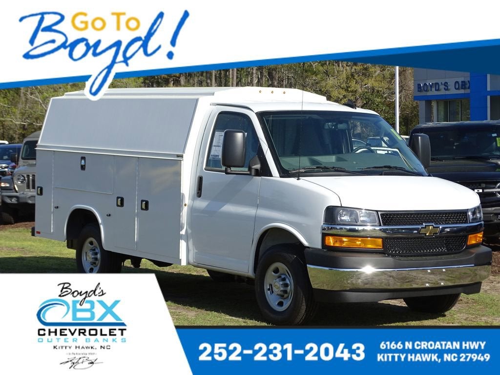 2026 Chevrolet Express Cutaway 3500 1WT