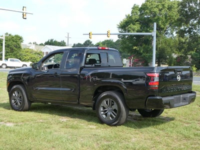 2025 Nissan Frontier SV
