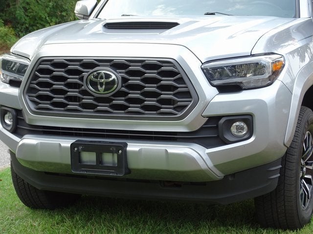 2022 Toyota Tacoma 4WD SR