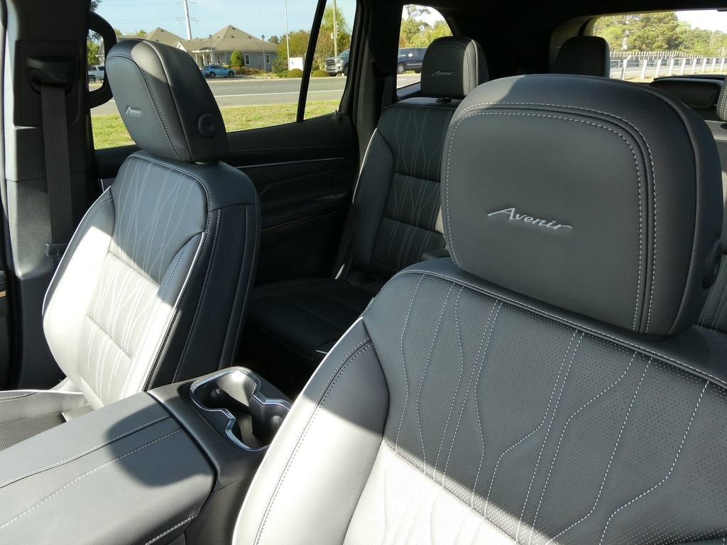 2025 Buick Enclave Avenir