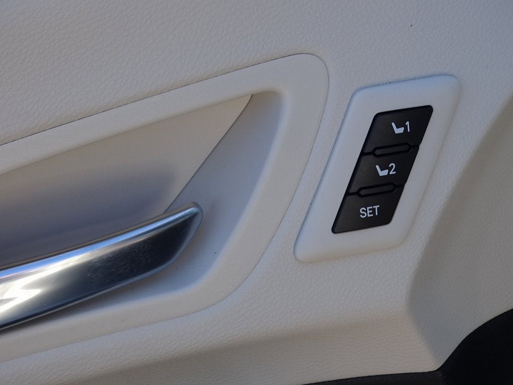 2023 Toyota Sienna Platinum