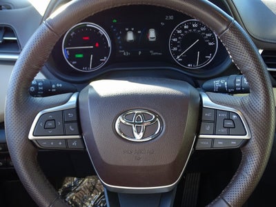 2023 Toyota Sienna Platinum