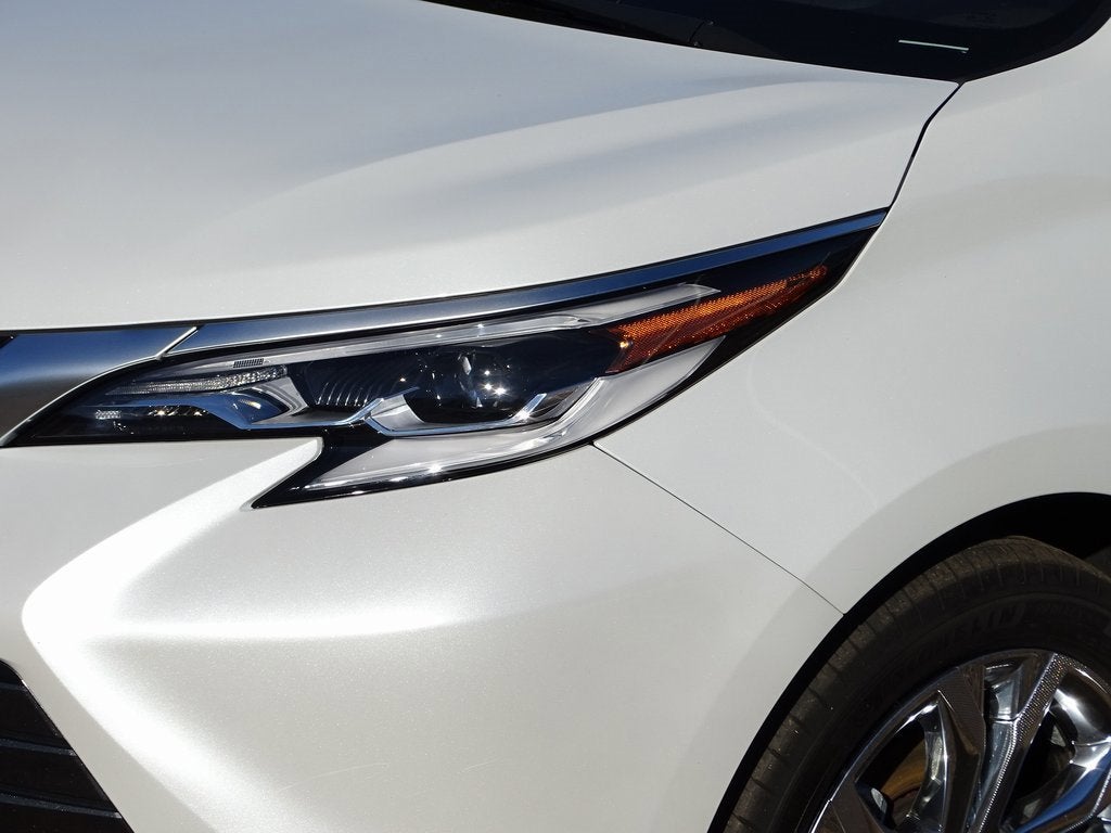 2023 Toyota Sienna Platinum