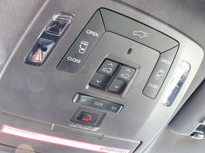 2023 Toyota Sienna Platinum