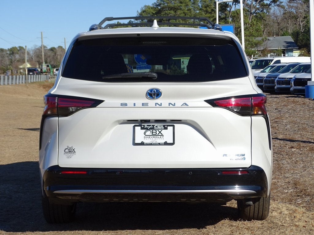 2023 Toyota Sienna Platinum