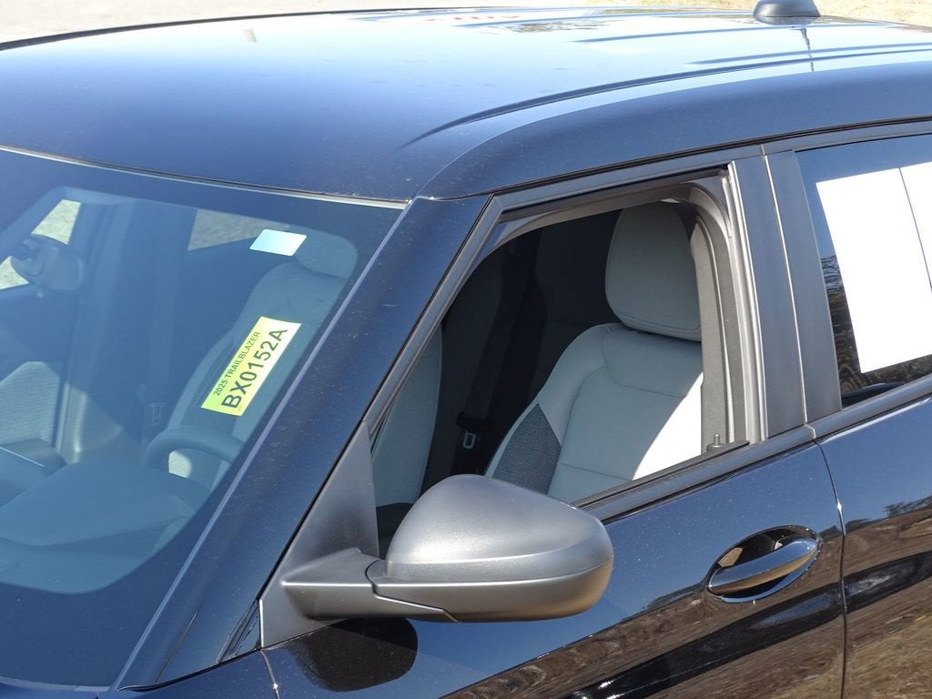 2025 Chevrolet Trailblazer LS