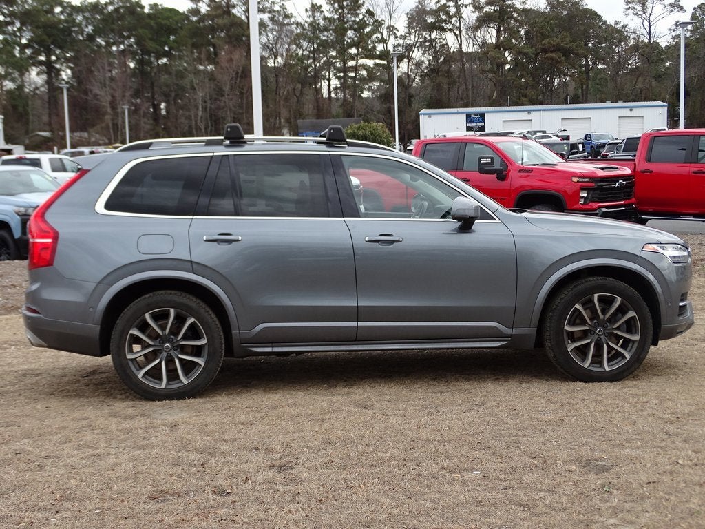 2018 Volvo XC90 Momentum